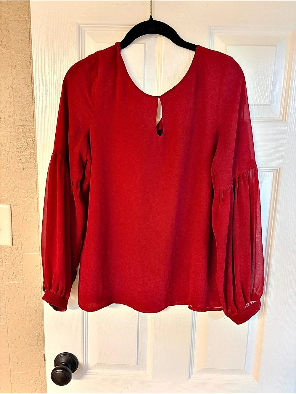 Express Balloon Sleeve Blouse in Red Size Medium Like New